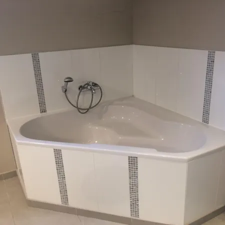 Chapeauveau - - Events Pensjonat Helecine